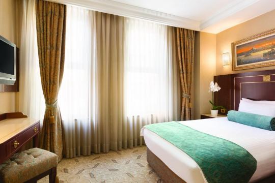 CROWNE PLAZA ISTANBUL - OLD CITY 5* 
