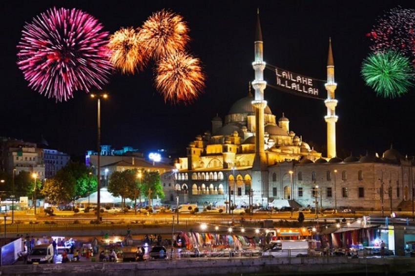  НОВА ГОДИНА 2020  в Истанбул  4 нощувки с нощен преход от 27.12.2019  с Новогодишна гала вечеря на яхта BOSPHORUS - <font color=green> МЕСТАТА СА ИЗЧЕРПАНИ!</font>